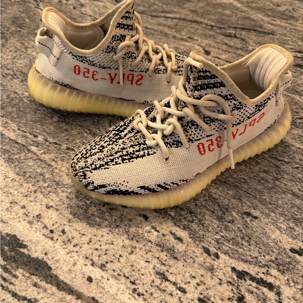 Adidas  Yeezy Boost 350 V2 Zebra OG Men's Size 7